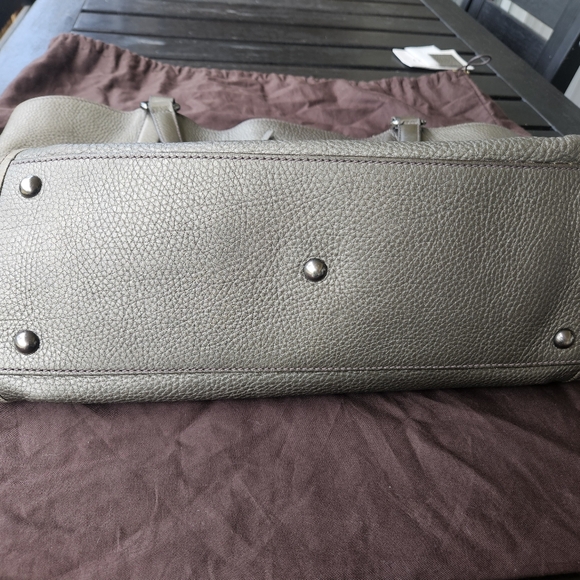 Authentic Gucci Pebbled Calfskin Medium Soho Shoulder Tote - Picture 5 of 16